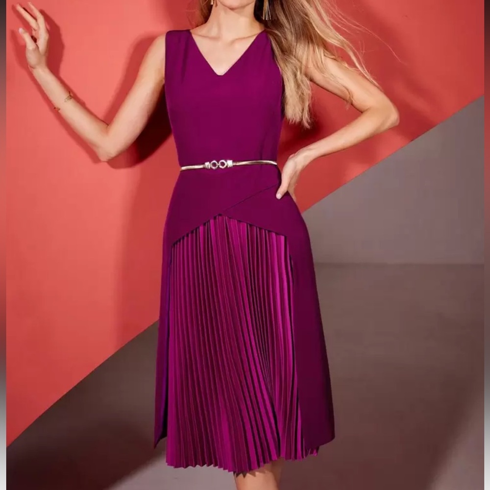 NWOT Size L elegant Purple Sleeveless Dress MOTF pleated satin detail